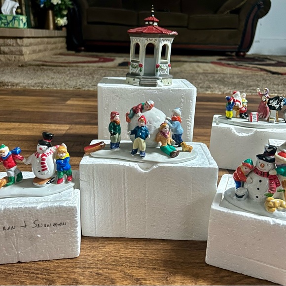 Lemax~ 6: Photographer/Santa Claus/Snowmen~Ceramic Pieces W/ Box (Please Read) - Picture 7 of 14